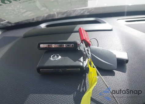 2017 Volvo Xc90 T6 Momentum z USA, uszkodzony, nr VIN YV4A22PK4H1128200